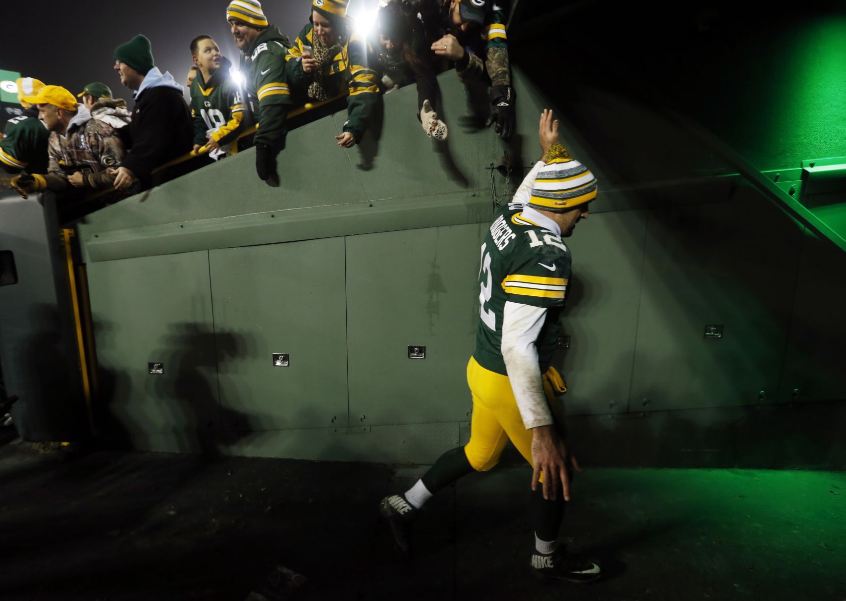 2014-12-08: Heading into the locker room